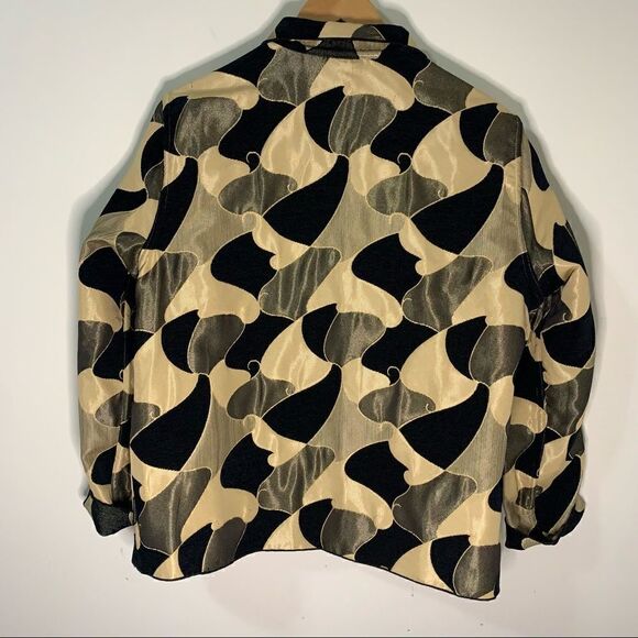 Winding River Reversible Jacket Geometric Black and Gold - Picture 4 of 5